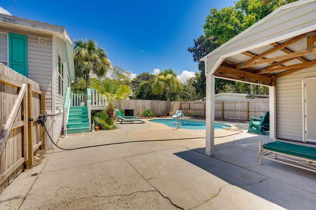 Дом отдыха Panama City Home With Private Pool, Walk To Beaches! Панама-Сити США