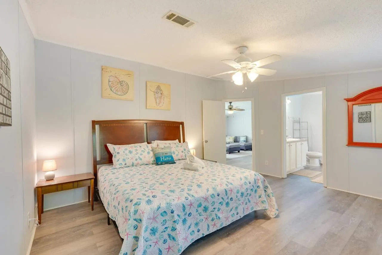 Panama City Home With Private Pool, Walk To Beaches! Панама-Сити США